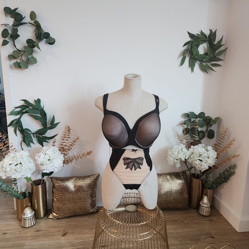 Panties & Bra Set